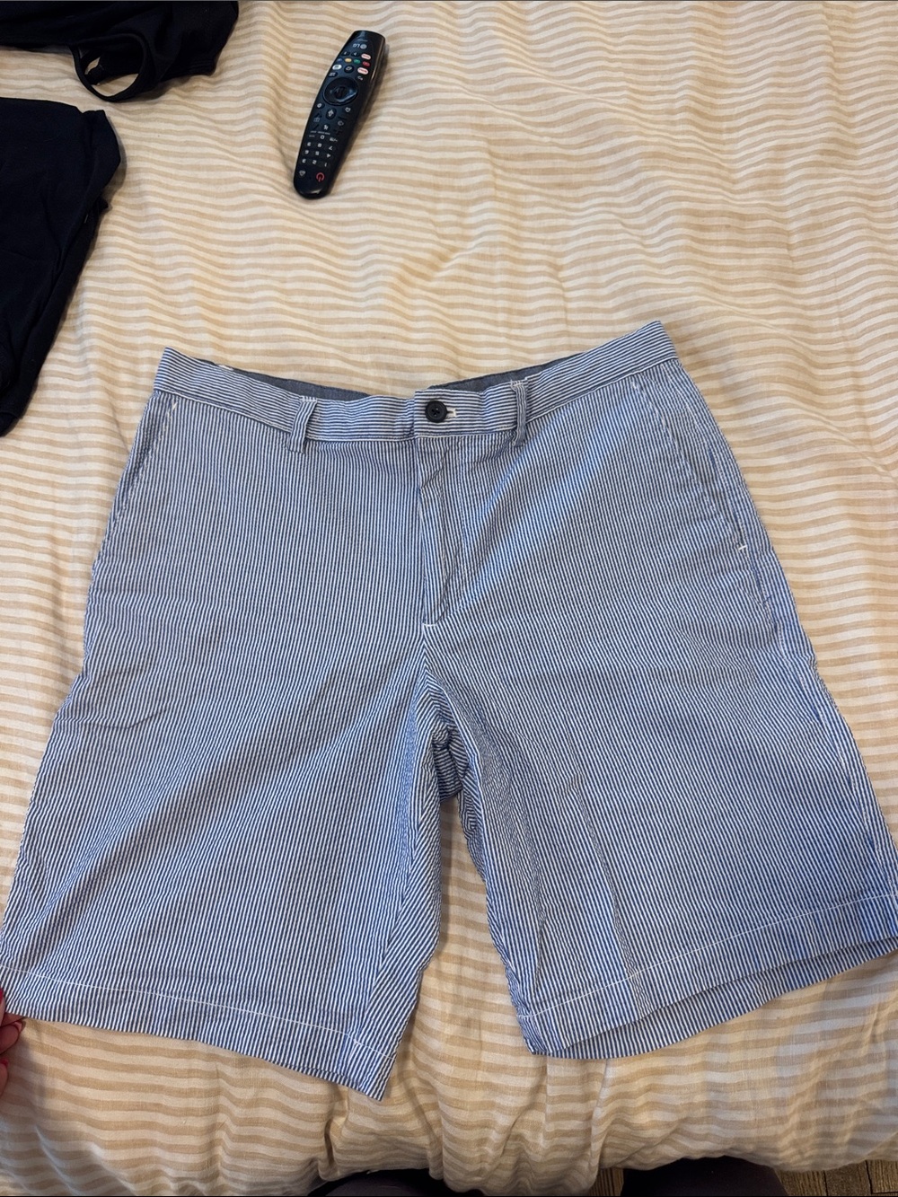 Men's Banana Republic Aiden Shorts - Blue & White Striped